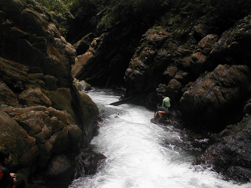 Siling Hot Springs 四陵溫泉 and Fu-Ba trail 福巴越嶺古道 P1010030