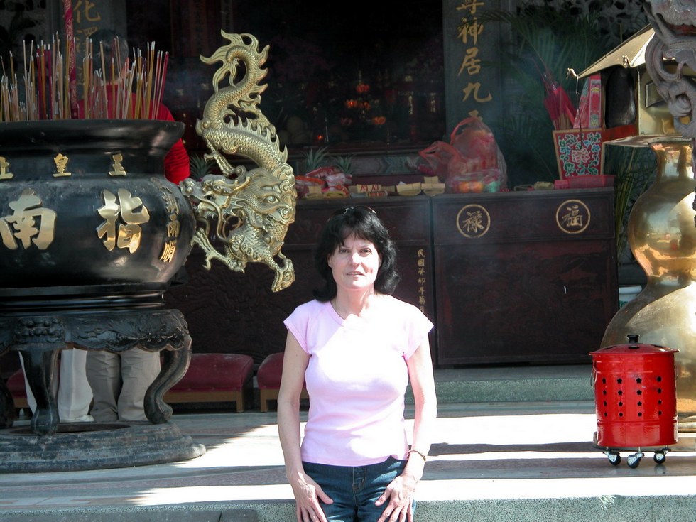 Cindy and Sophie visit Taiwan DSCN5701