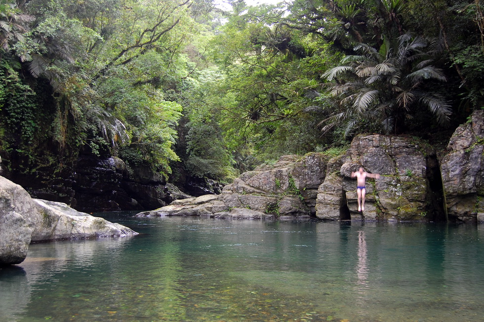 Fushan River with Daphne DSC_2252