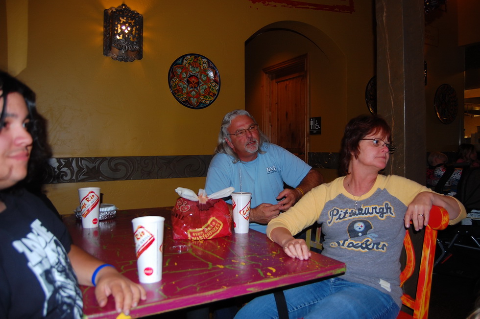 Travels to Las Vegas to visit family, desert excursion, eating together DSC_7199