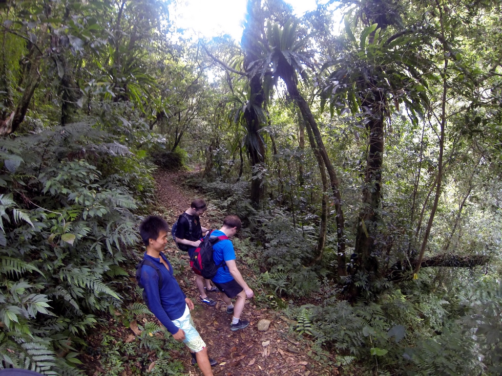 Fushan river trip with Hiroshi GOPR1022