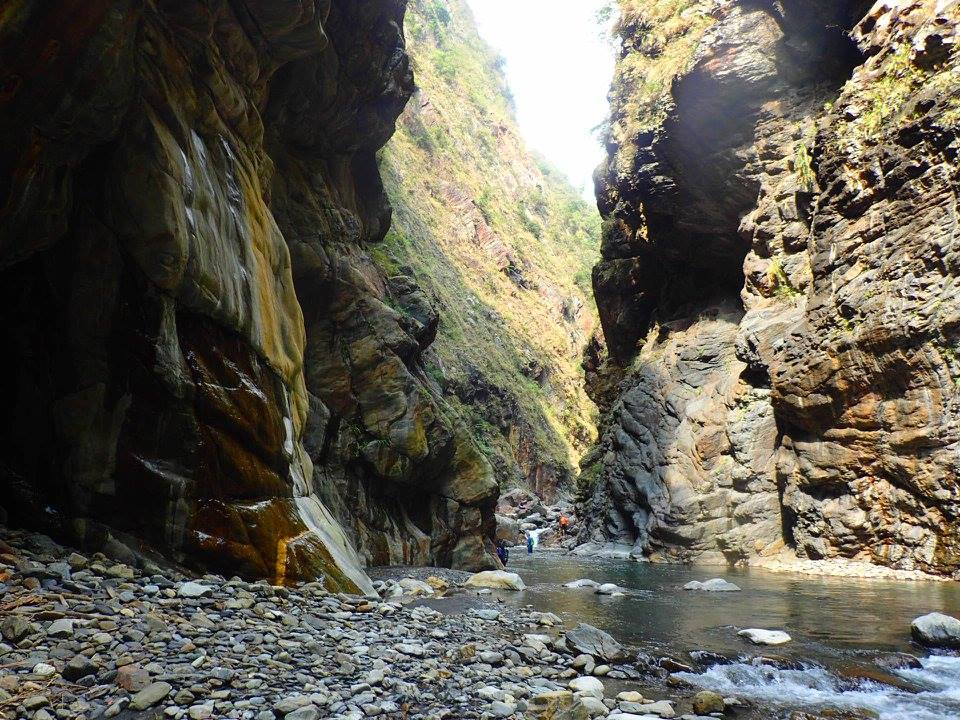 Beigang Canyon 北港溪峽谷 and HuiSun Hot Spring 惠蓀溫泉 16938509_10155865962202926_8715635366504102781_n