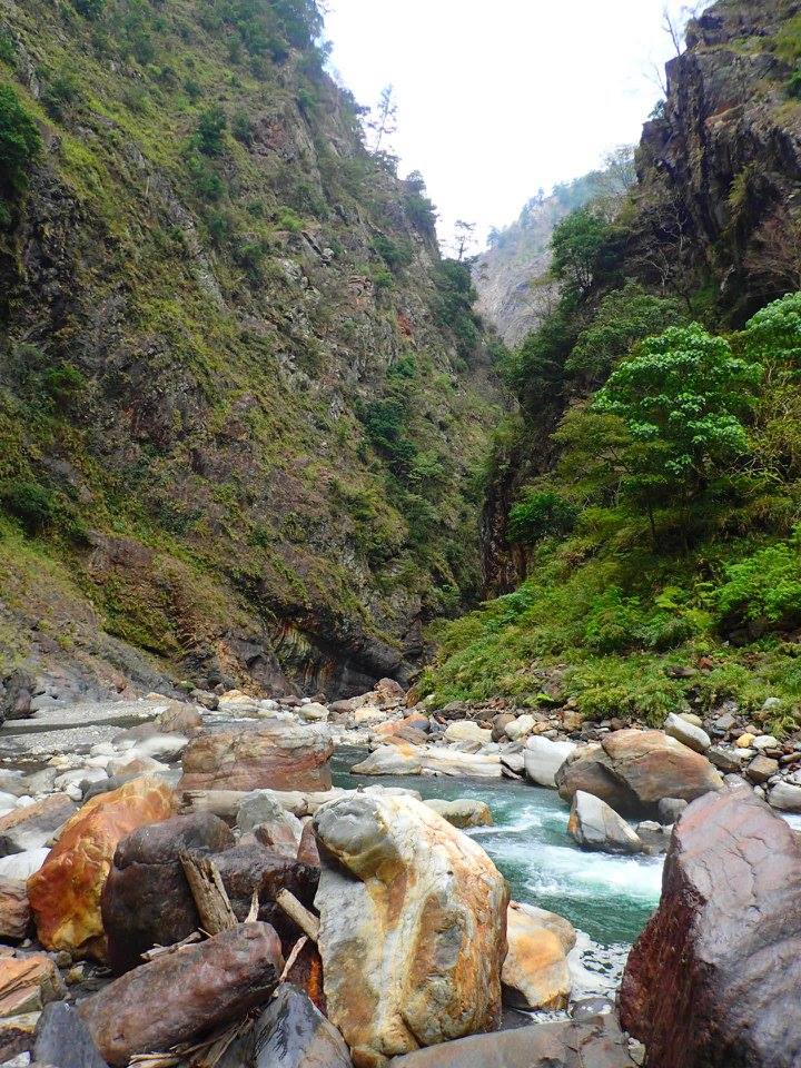 Beigang Canyon 北港溪峽谷 and HuiSun Hot Spring 惠蓀溫泉 17103711_10155865962767926_9026501499997066235_n