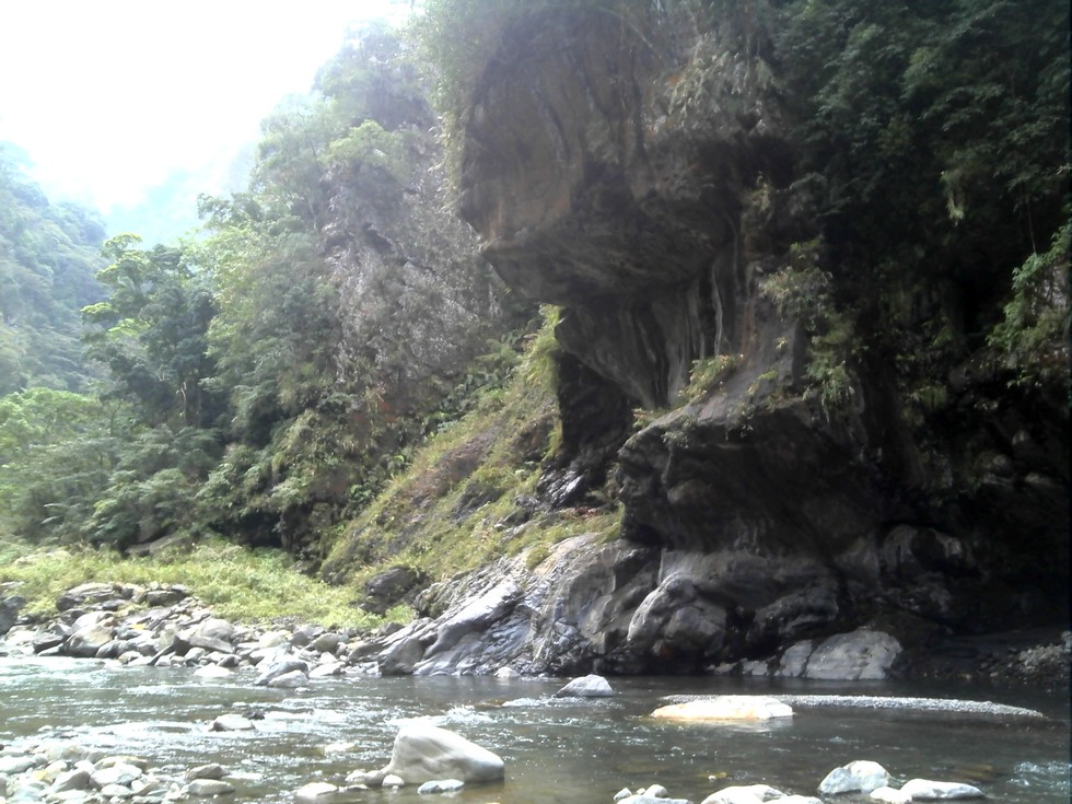 Beigang Canyon 北港溪峽谷 and HuiSun Hot Spring 惠蓀溫泉 DSC00091