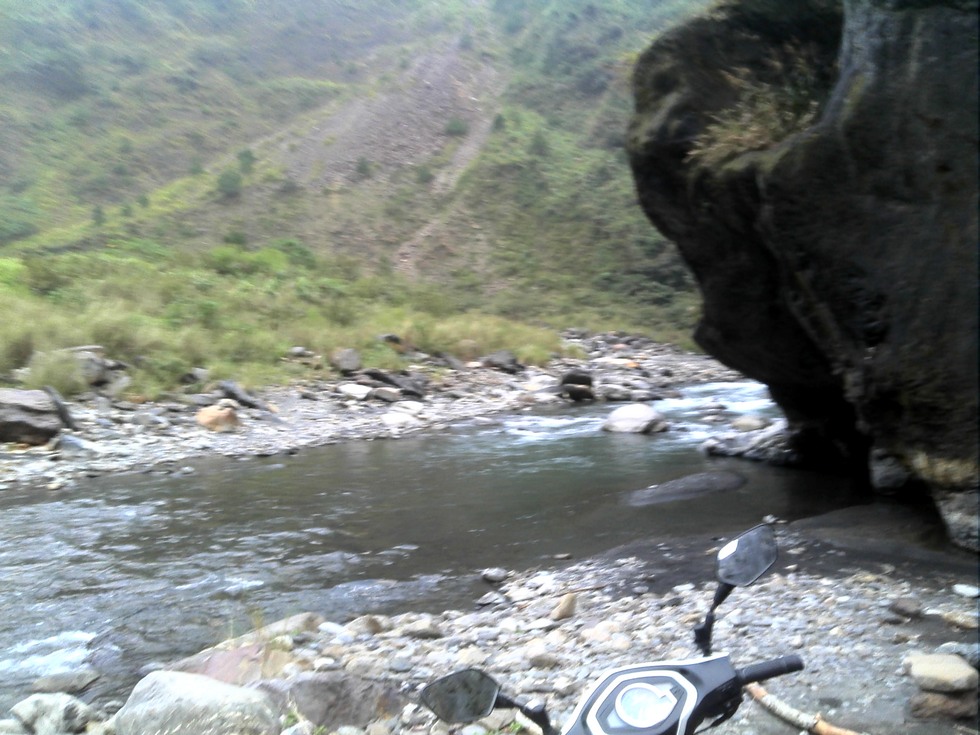 Beigang Canyon 北港溪峽谷 and HuiSun Hot Spring 惠蓀溫泉 DSC00107