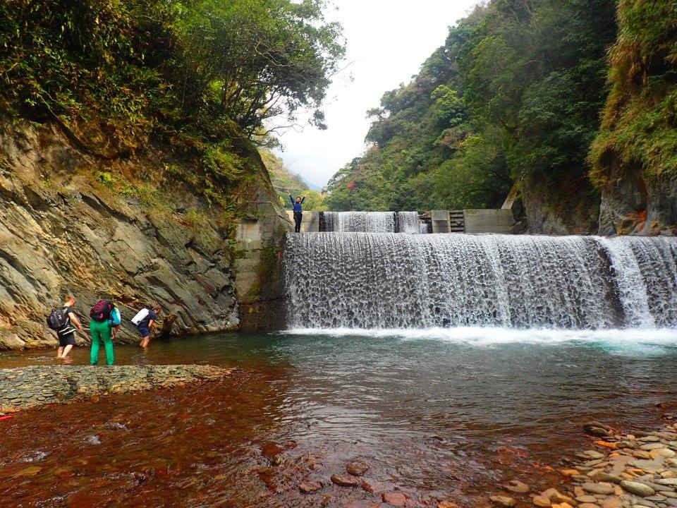 Daluowan stream 塔羅灣溪 17191049_10155865949897926_409514394507202803_n