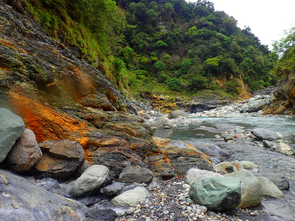 Lulu hot springs 轆轆溫泉 P4150129