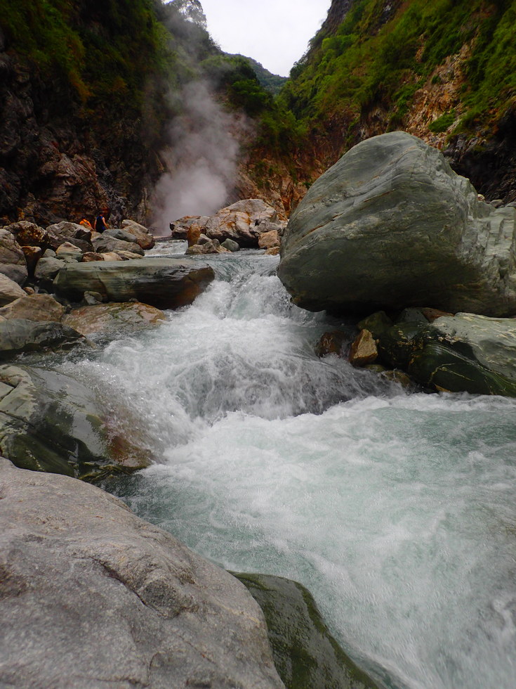 Lulu hot springs 轆轆溫泉 P4150161