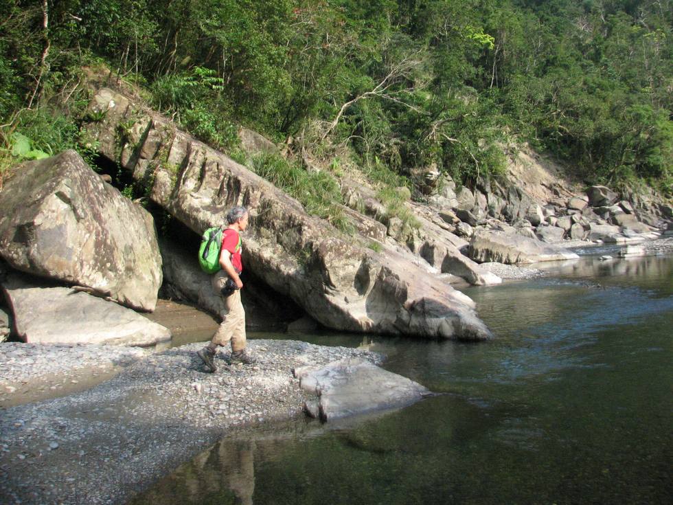 Trace and hike along the Tonghou stream 桶後溪 IMG_8419