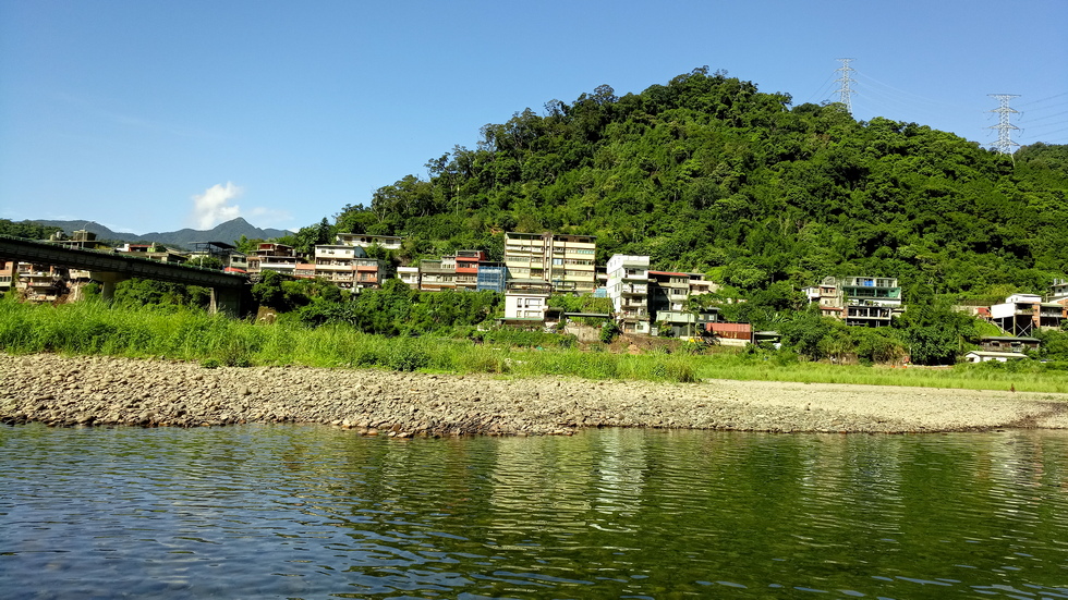 Gweishan 龜山 dog swim IMG_20190731_082821_8