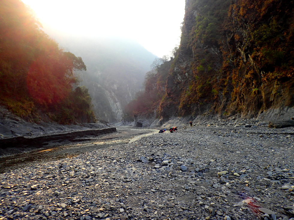 Danda stream 丹大溪 Hot springs survey P2280477