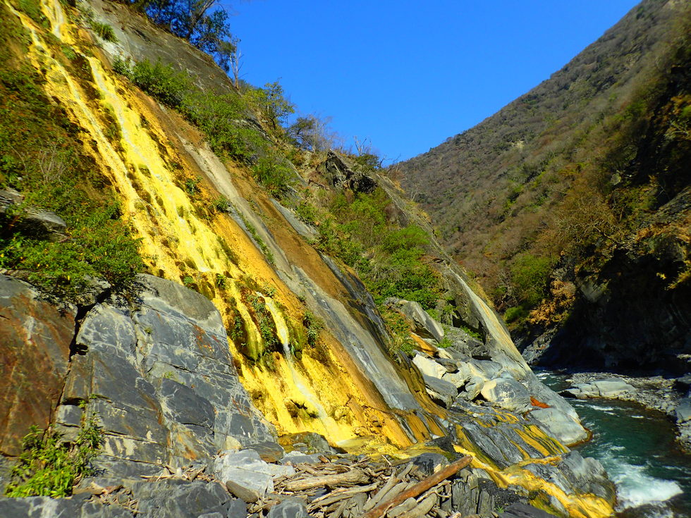 Danda stream 丹大溪 Hot springs survey P3010509