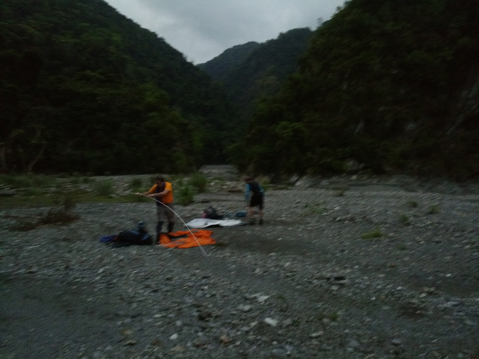 Heping river 和平溪 to Mohen hot springs 莫很溫泉 IMG_20190404_182312_8