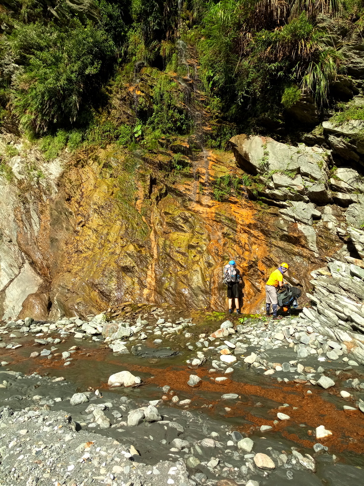 Heping river 和平溪 to Mohen hot springs 莫很溫泉 IMG_20190406_085121_0