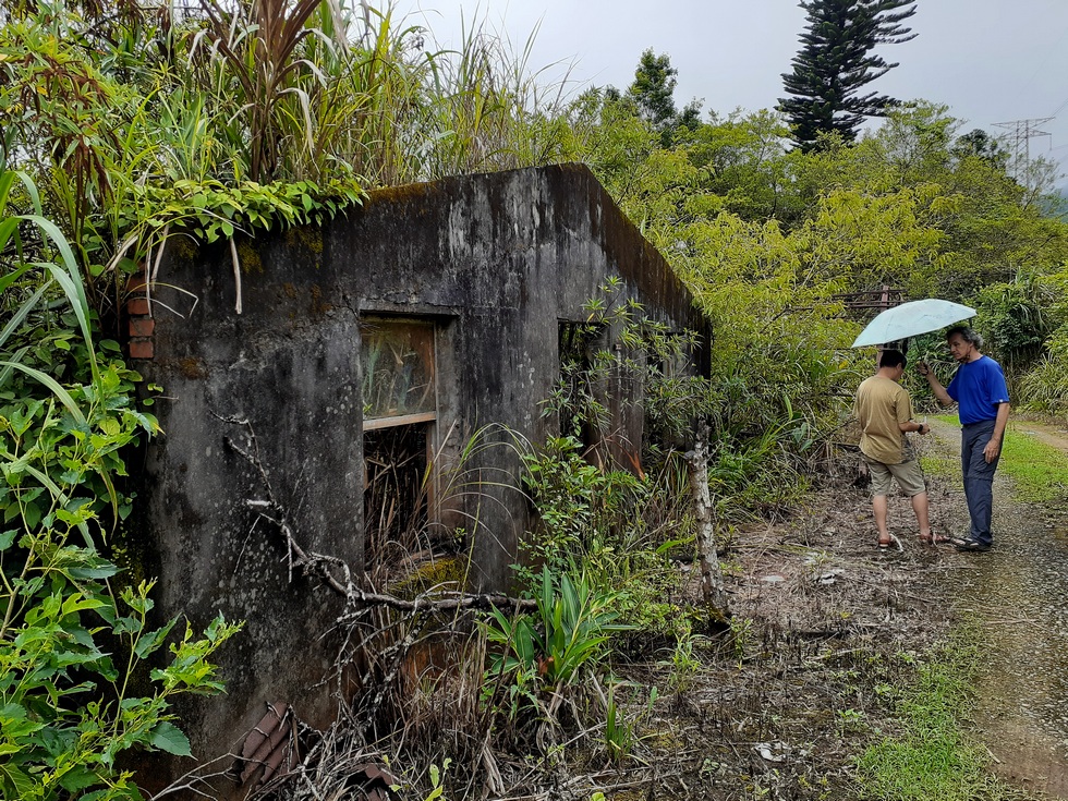 Visiting Jay's site in Pinglin 坪林 Dalin 大林里 20210525_093922